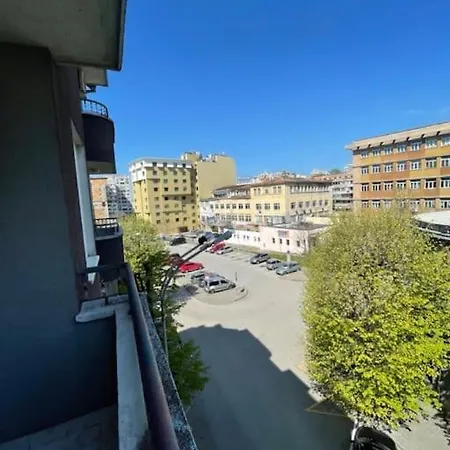 Central Cosy, Fully Renovated 2 Bedroom Apart Διαμέρισμα Βάρνα